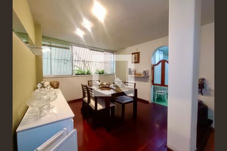 Apartamento à venda com 175m², 4 quartos e sem vagaSala