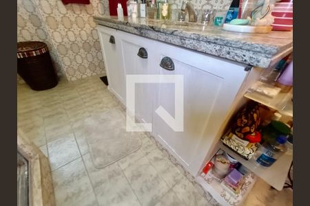 Apartamento à venda com 175m², 4 quartos e sem vagaSuíte banheiro
