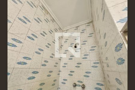 Apartamento à venda com 175m², 4 quartos e sem vagaBanheiro social