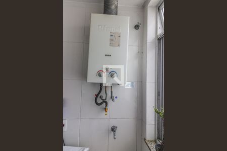 Apartamento à venda com 93m², 3 quartos e 2 vagas Apartamento à venda com 93m², 3 quartos e 2 vagasCozinha e Área de Serviço