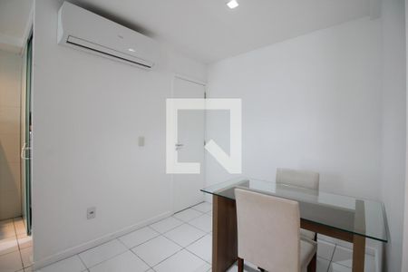 Sala de apartamento para alugar com 2 quartos, 64m² em Jacarepaguá, Rio de Janeiro