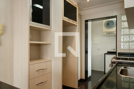 Apartamento à venda com 92m², 3 quartos e 3 vagasCozinha
