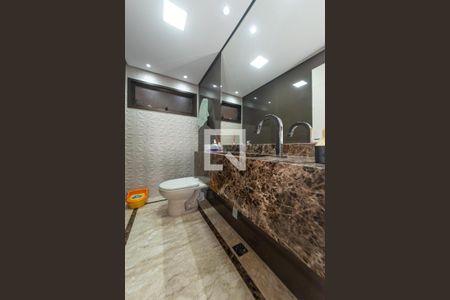 Lavabo de apartamento para alugar com 3 quartos, 140m² em Saúde, São Paulo