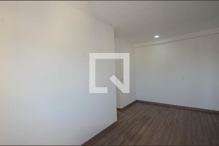 Sala de apartamento para alugar com 2 quartos, 45m² em Madureira, Rio de Janeiro