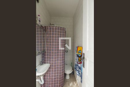 Casa à venda com 200m², 3 quartos e 5 vagasBanheiro Externo 