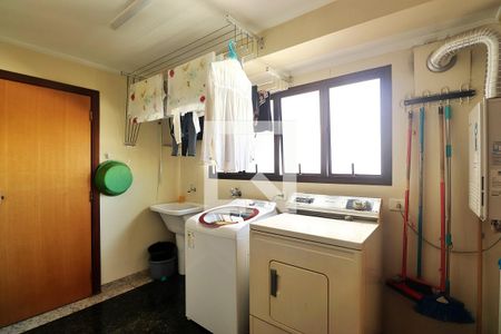 Apartamento à venda com 170m², 3 quartos e 3 vagasÁrea de Serviço