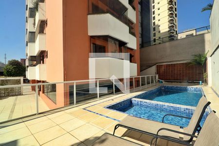 Apartamento à venda com 170m², 3 quartos e 3 vagasÁrea comum - Piscina