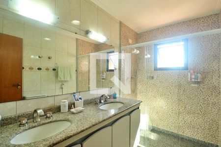 Apartamento à venda com 170m², 3 quartos e 3 vagasSuíte - Banheiro do Quarto 3