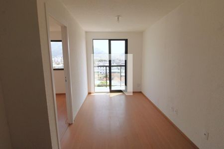 Sala de apartamento para alugar com 1 quarto, 34m² em Encantado, Rio de Janeiro
