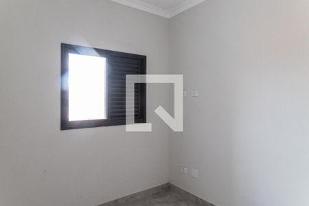 Quarto 2 de apartamento para alugar com 2 quartos, 40m² em Vila Granada, São Paulo