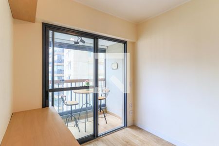Sala de apartamento para alugar com 1 quarto, 30m² em Brooklin, São Paulo