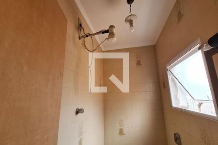 Casa à venda com 417m², 4 quartos e 5 vagasBanheiro de serviço