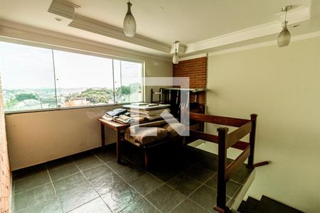 Sala de casa para alugar com 3 quartos, 200m² em Parque das Nações, Santo André