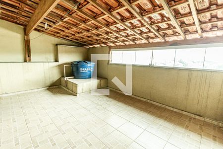 Casa à venda com 200m², 3 quartos e 3 vagasTerraço