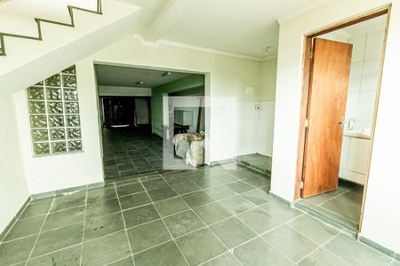 Casa à venda com 200m², 3 quartos e 3 vagasÁrea de Serviço