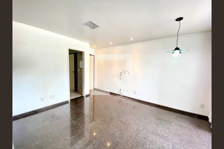 Sala de apartamento para alugar com 3 quartos, 75m² em Brotas, Salvador