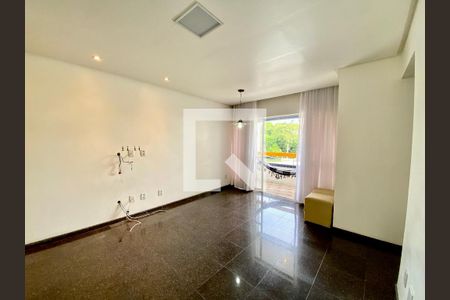 Sala de apartamento para alugar com 3 quartos, 75m² em Brotas, Salvador