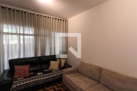 Casa à venda com 300m², 8 quartos e 4 vagasSala cassa 02