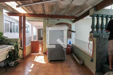Casa à venda com 300m², 8 quartos e 4 vagasGaragem casa 03