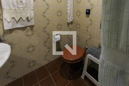 Casa à venda com 300m², 8 quartos e 4 vagasBanheiro casa 02