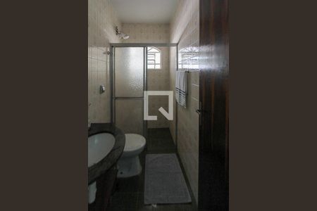 Casa à venda com 300m², 8 quartos e 4 vagasBanheiro