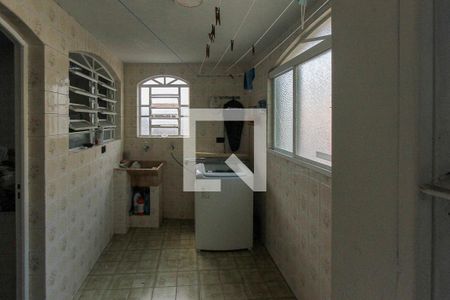 Casa à venda com 300m², 8 quartos e 4 vagasÁrea de Serviço