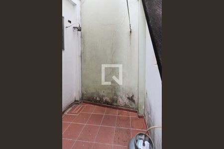 Casa à venda com 300m², 8 quartos e 4 vagasQuintal da casa 02