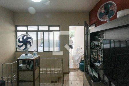 Casa à venda com 300m², 8 quartos e 4 vagasSala