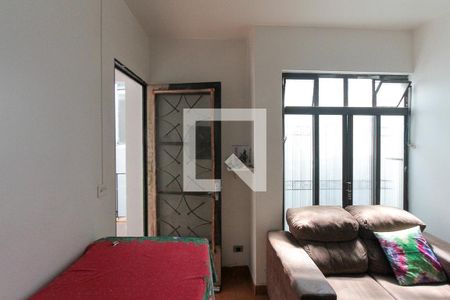 Casa à venda com 300m², 8 quartos e 4 vagasSala casa 03