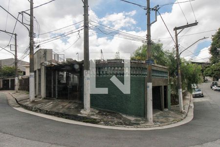 Casa à venda com 300m², 8 quartos e 4 vagasFachada