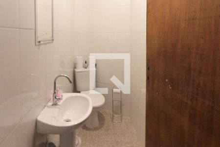 Casa à venda com 300m², 8 quartos e 4 vagasBanheiro casas 02