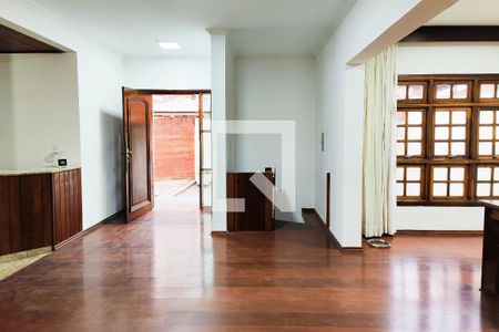 Sala de casa para alugar com 3 quartos, 290m² em Vila Dirce, Mauá