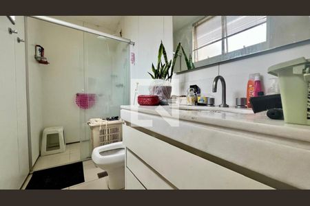 Apartamento à venda com 160m², 4 quartos e 3 vagas Apartamento à venda com 160m², 4 quartos e 3 vagasbanheiro