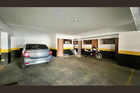 Apartamento à venda com 160m², 4 quartos e 3 vagas Apartamento à venda com 160m², 4 quartos e 3 vagasGaragem