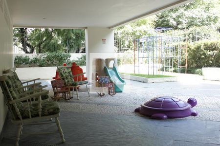 Apartamento para alugar com 70m², 2 quartos e 2 vagasPlayground