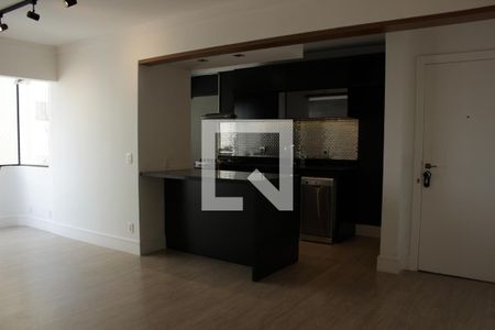 Sala de apartamento para alugar com 2 quartos, 70m² em Vila Madalena, São Paulo