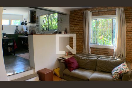 Casa à venda com 120m², 2 quartos e 2 vagas Casa à venda com 120m², 2 quartos e 2 vagasSala
