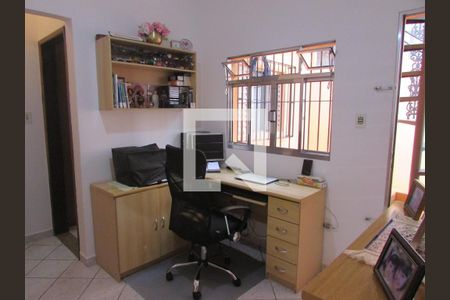 Casa à venda com 181m², 3 quartos e 2 vagasEscritório