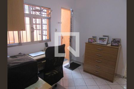 Casa à venda com 181m², 3 quartos e 2 vagasEscritório