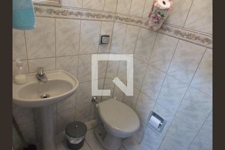 Casa à venda com 181m², 3 quartos e 2 vagasBanheiro Área de Serviço