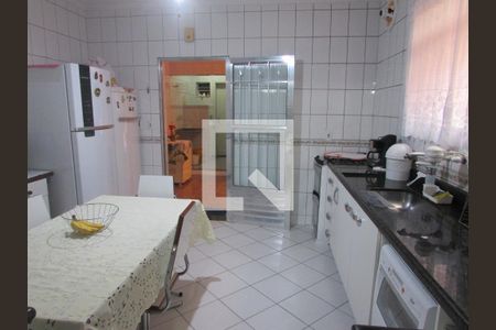 Casa à venda com 181m², 3 quartos e 2 vagasCozinha