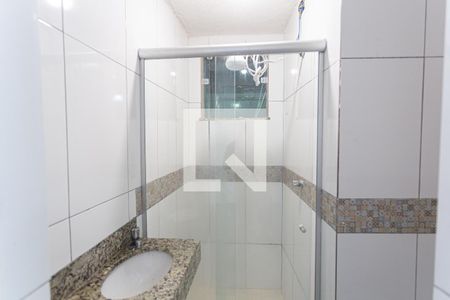 Banheiro da Suíte de casa para alugar com 2 quartos, 137m² em Concórdia, Belo Horizonte