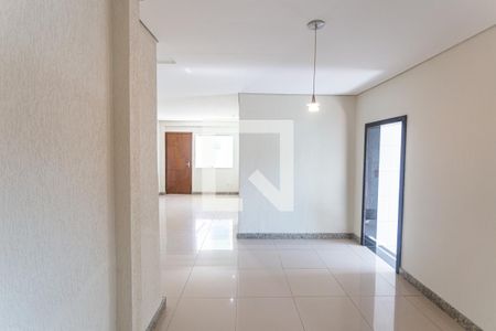 Sala de casa para alugar com 2 quartos, 137m² em Concórdia, Belo Horizonte
