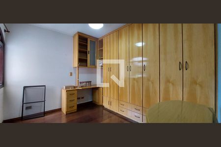 Casa à venda com 315m², 3 quartos e 4 vagasQuarto suíte 2