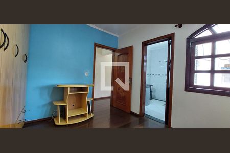 Casa à venda com 315m², 3 quartos e 4 vagasQuarto suíte 2