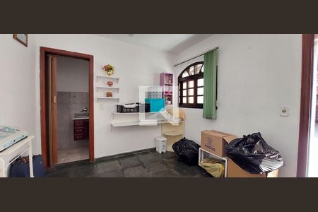 Casa à venda com 315m², 3 quartos e 4 vagasQuarto  4 Edícula