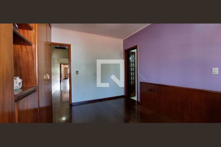 Casa à venda com 315m², 3 quartos e 4 vagasQuarto 3 suíte