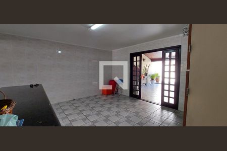 Casa à venda com 315m², 3 quartos e 4 vagasÁrea de Serviço