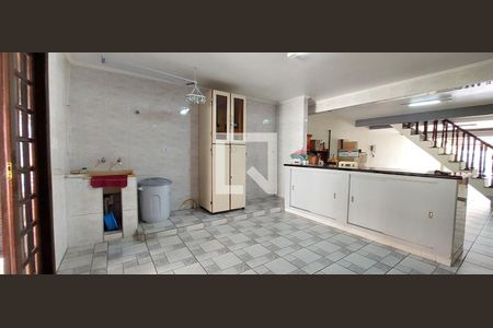 Casa à venda com 315m², 3 quartos e 4 vagasÁrea de Serviço