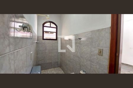 Casa à venda com 315m², 3 quartos e 4 vagasBanheiro 4 Edícula